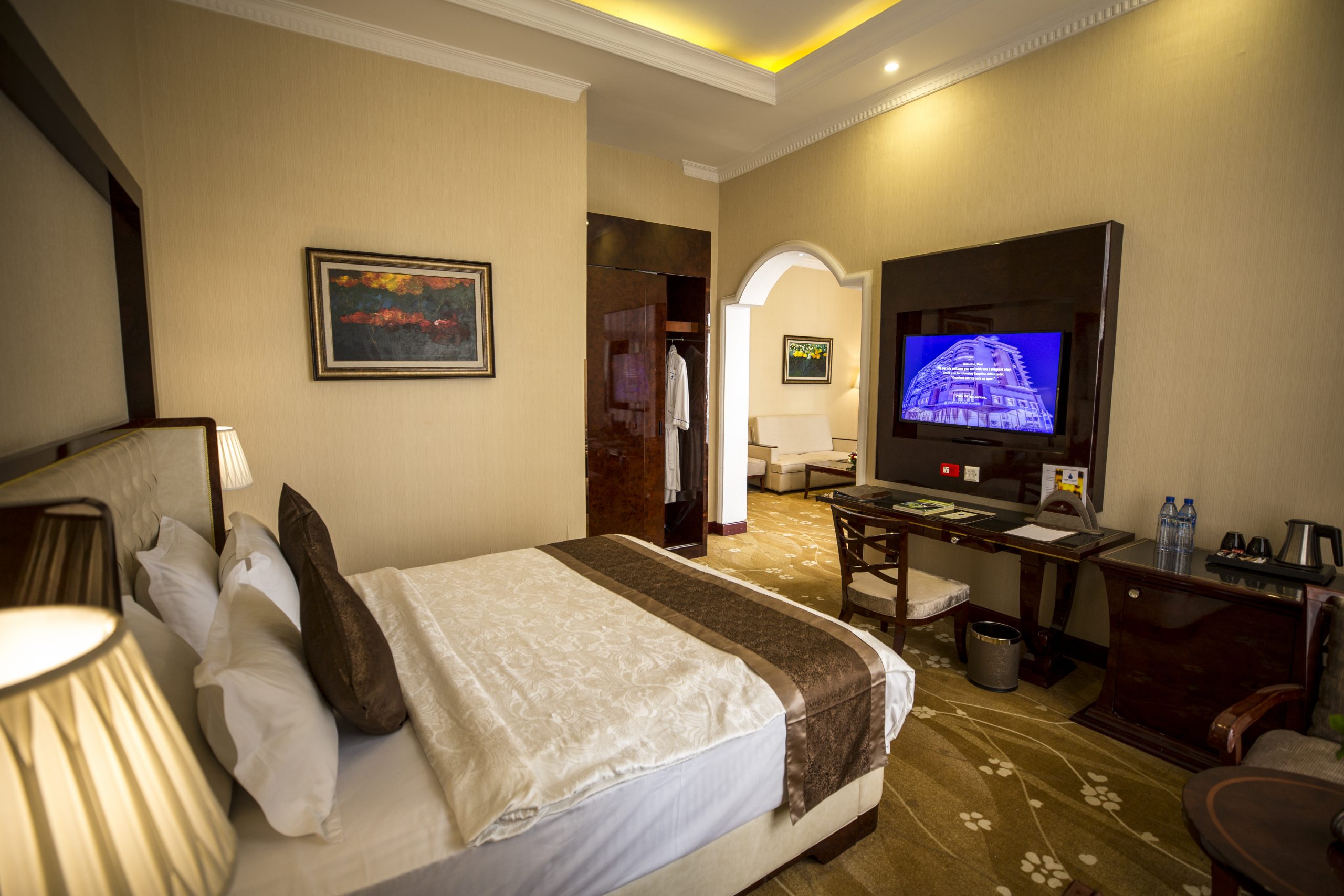 Sapphire Addis Hotel: Guest room