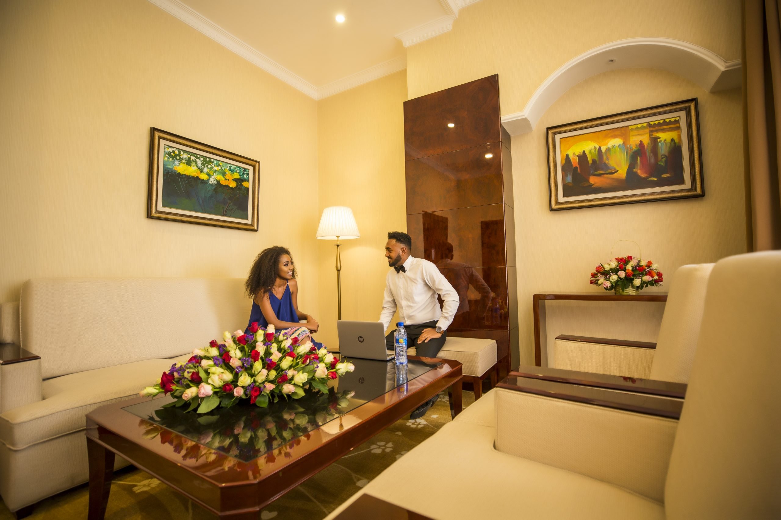 Sapphire Addis Hotel: Suite sitting area