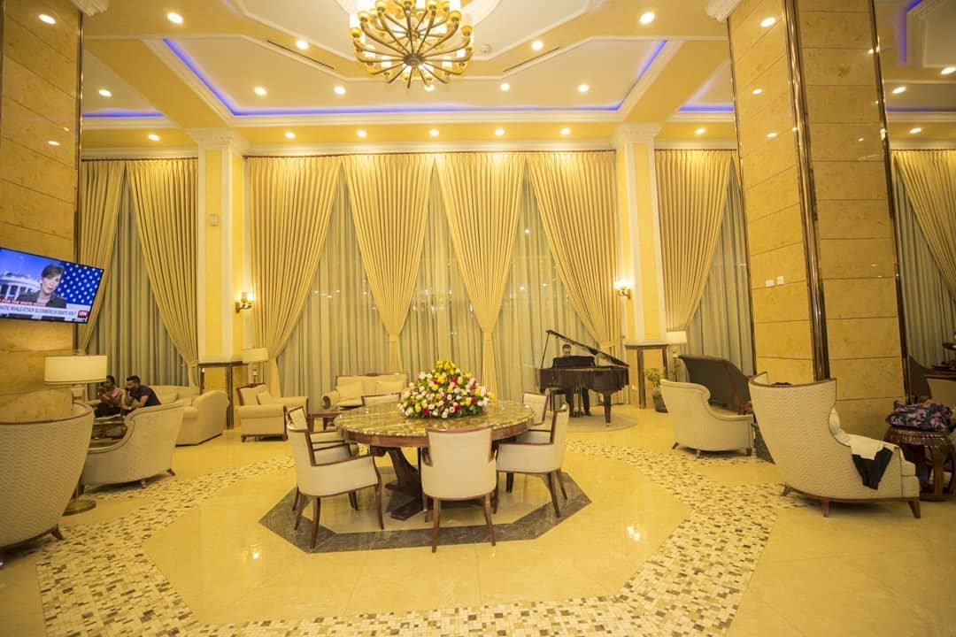 Sapphire Addis Hotel: Lobby