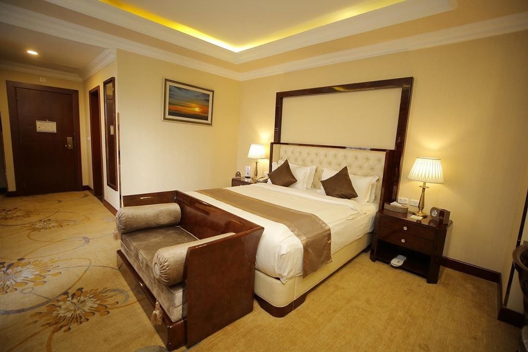 Sapphire Addis Hotel: Guest room